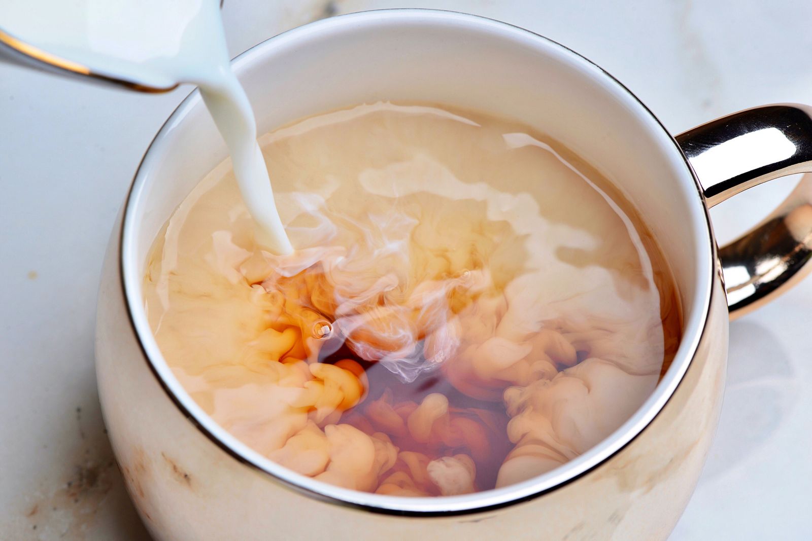 How a Cup of Tea Laid the Foundations for Modern Statistical Analysis