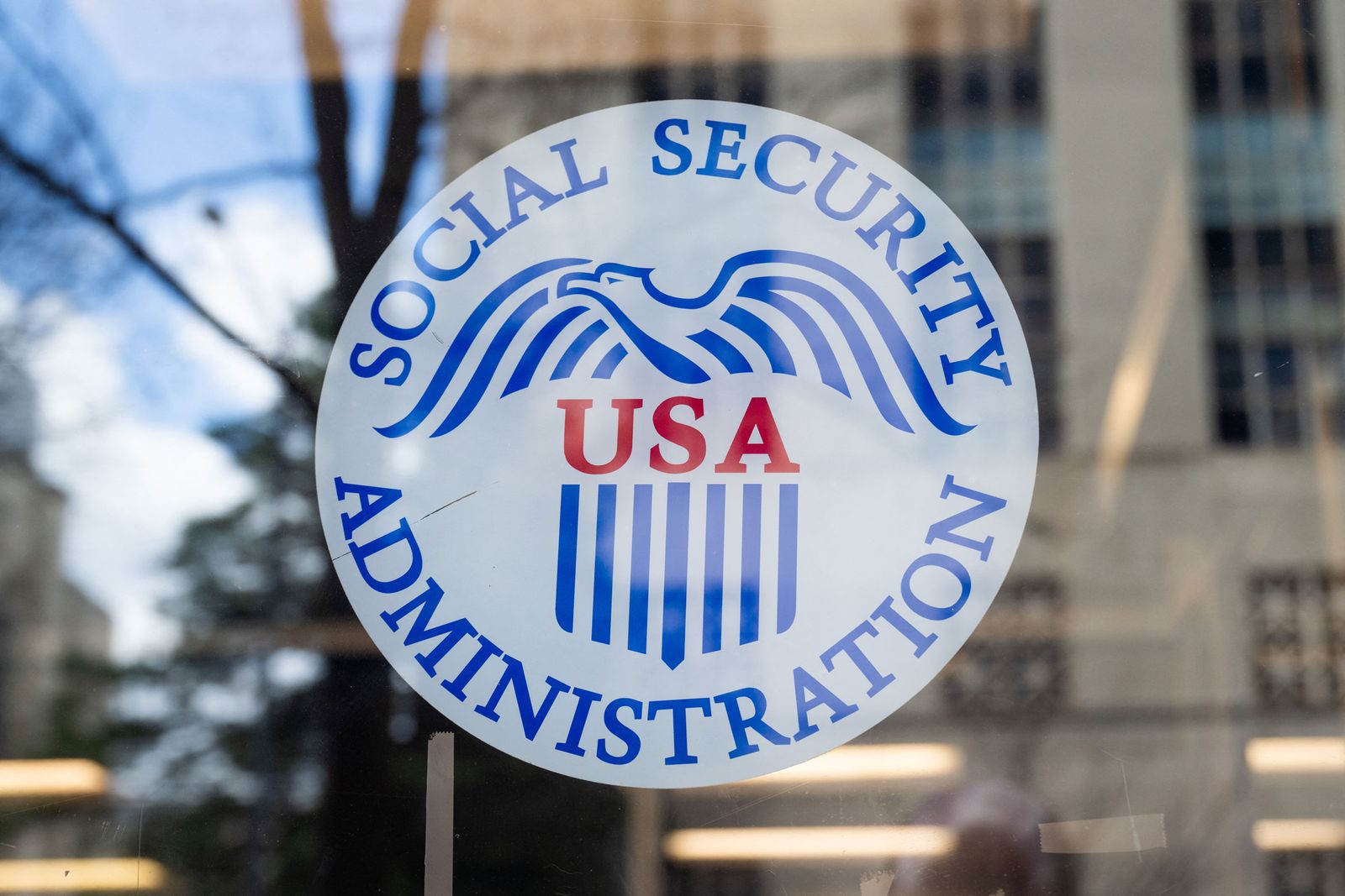 DOGE Plans to Rebuild SSA Code Base in Months, Risking Benefits and System Collapse